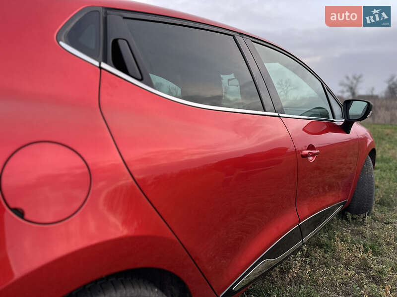 Хетчбек Renault Clio 2014 в Смілі