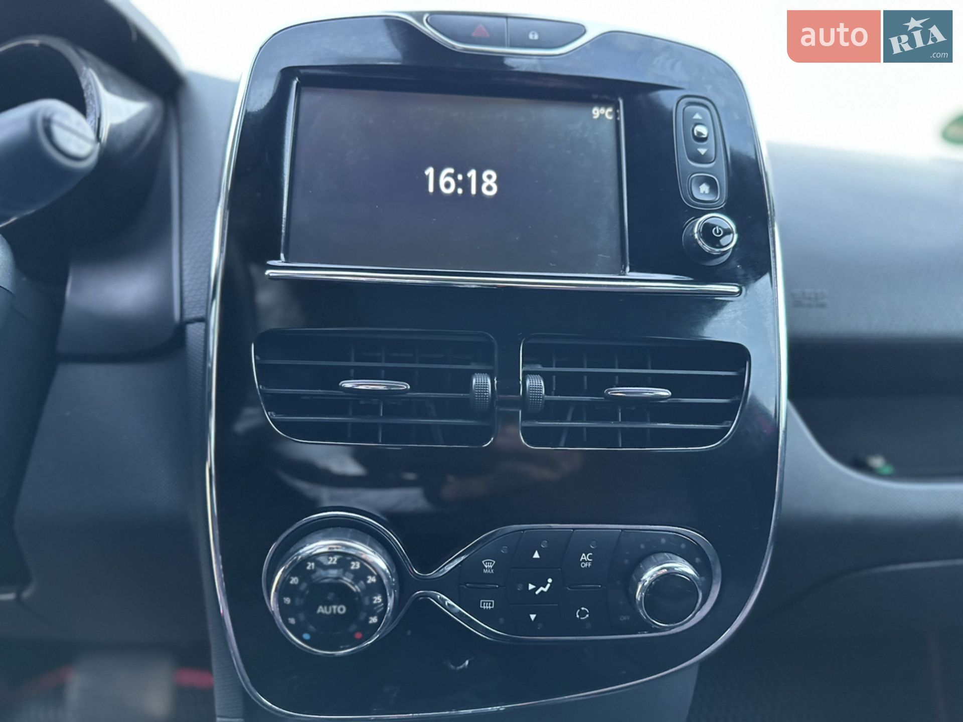 2014 Renault Clio - мініатюра 24