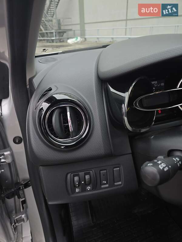 Универсал Renault Clio 2013 в Киеве фото 20 Универсал Renault Clio 2013 в Киеве