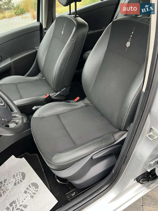 Хетчбек Renault Clio 2011 в Луцьку фото 11 Хетчбек Renault Clio 2011 в Луцьку