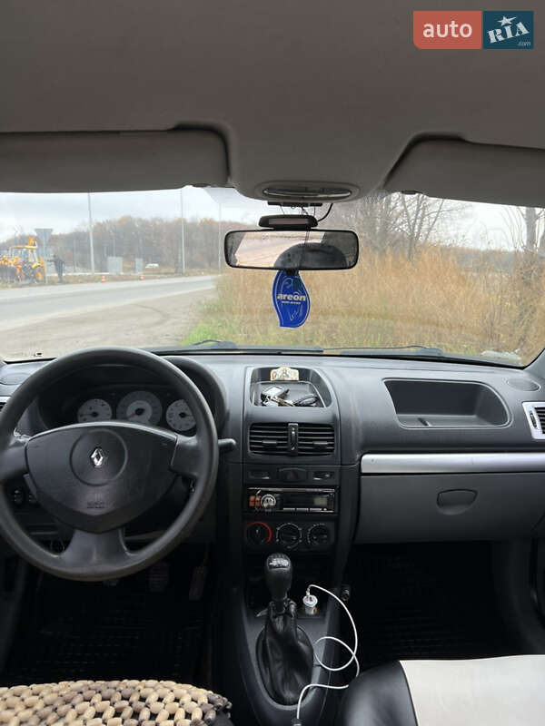 Седан Renault Clio 2007 в Виннице