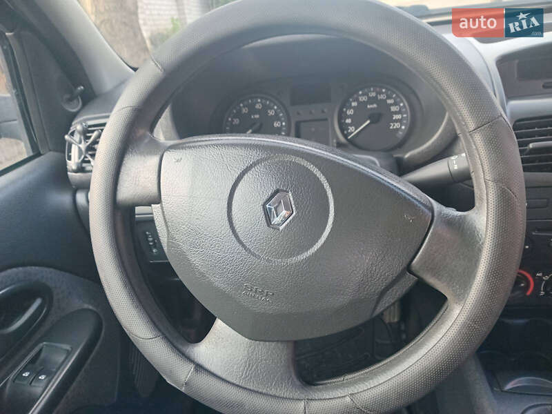 Хэтчбек Renault Clio 2008 в Хмельницком