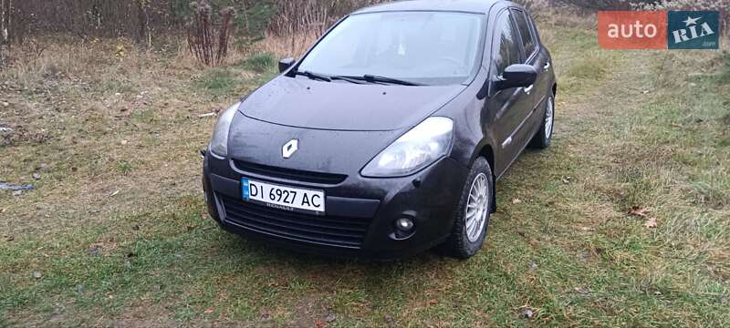 Renault Clio 2011 Renault Clio 2011