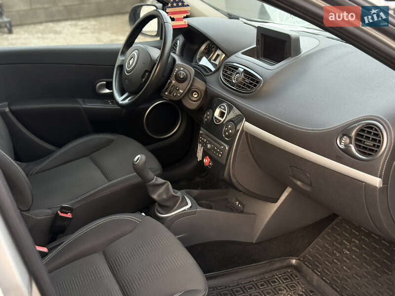 Універсал Renault Clio 2010 в Рівному фото 8 Універсал Renault Clio 2010 в Рівному