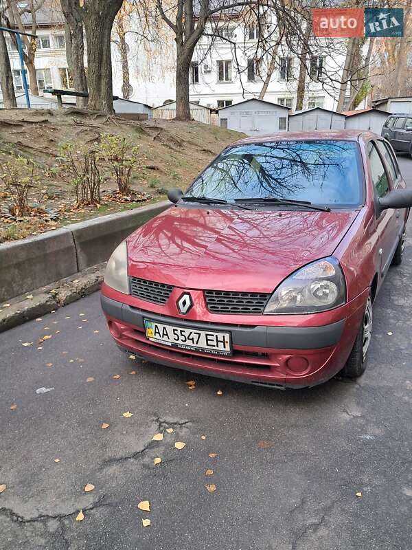 Хэтчбек Renault Clio 2003 в Киеве