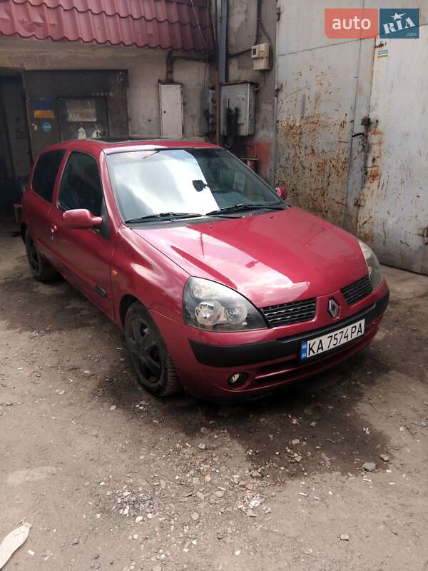 Хетчбек Renault Clio 2002 в Києві
