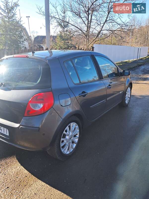 Хэтчбек Renault Clio 2007 в Богородчанах