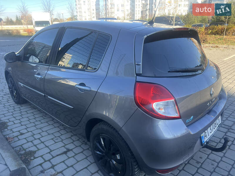 Хетчбек Renault Clio 2011 в Івано-Франківську фото 10 Хетчбек Renault Clio 2011 в Івано-Франківську