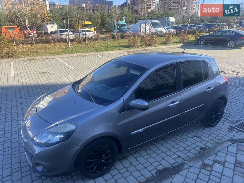 Хетчбек Renault Clio 2011 в Івано-Франківську фото 14 Хетчбек Renault Clio 2011 в Івано-Франківську