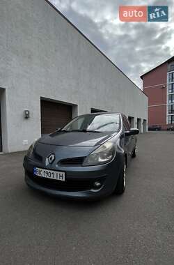 Хетчбек Renault Clio 2005 в Рівному
