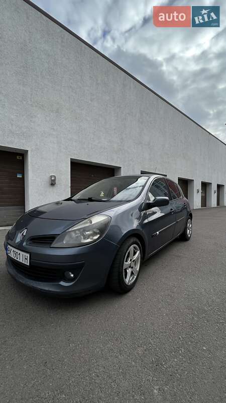 Хетчбек Renault Clio 2005 в Рівному фото 6 Хетчбек Renault Clio 2005 в Рівному