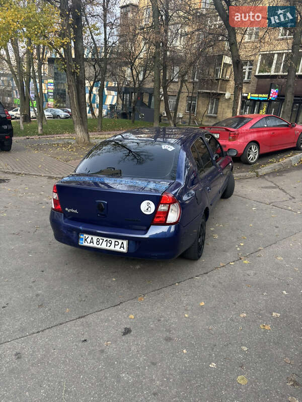 Седан Renault Clio 2007 в Києві
