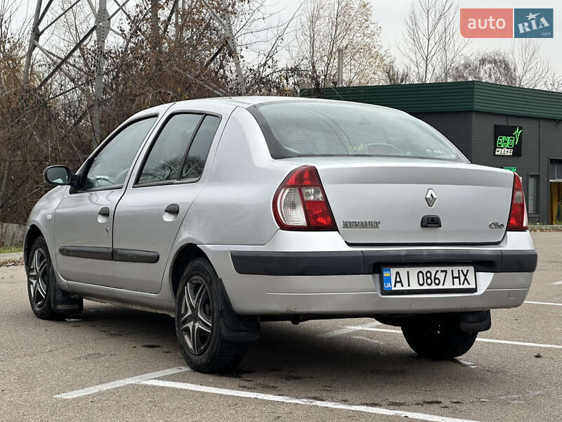 Седан Renault Clio 2006 в Києві