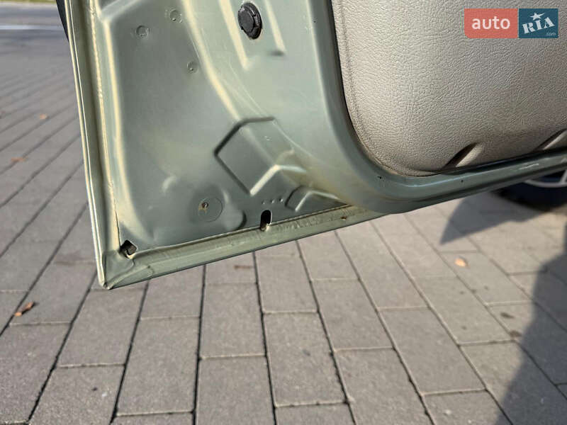 Хетчбек Renault Clio 2003 в Сумах