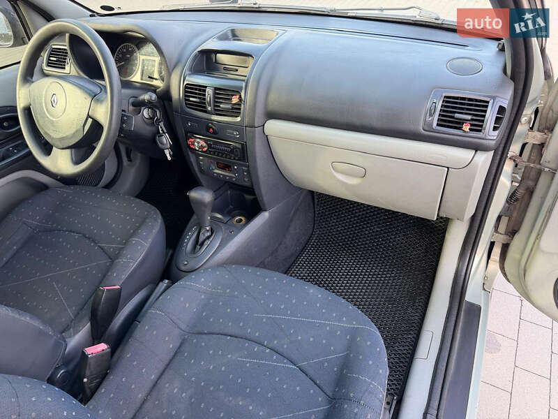 Хетчбек Renault Clio 2003 в Сумах