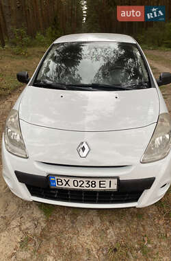 Хэтчбек Renault Clio 2011 в Изяславе