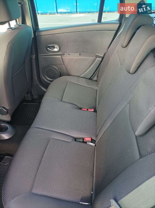 Універсал Renault Clio 2009 в Білій Церкві фото 12 Універсал Renault Clio 2009 в Білій Церкві