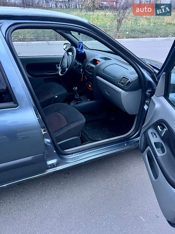Седан Renault Clio 2006 в Кривом Роге фото 8 Седан Renault Clio 2006 в Кривом Роге