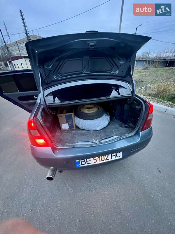 Седан Renault Clio 2006 в Кривом Роге фото 14 Седан Renault Clio 2006 в Кривом Роге