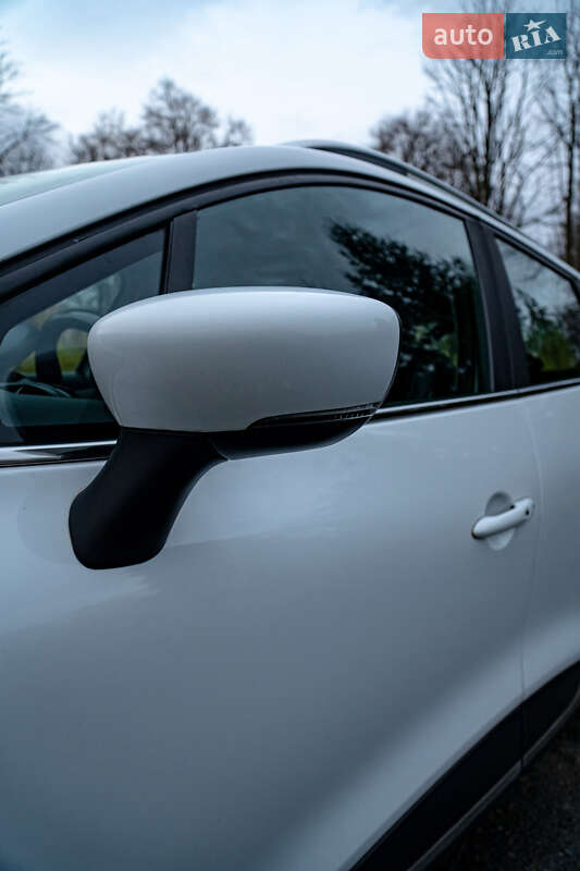 Универсал Renault Clio 2017 в Бурштыне