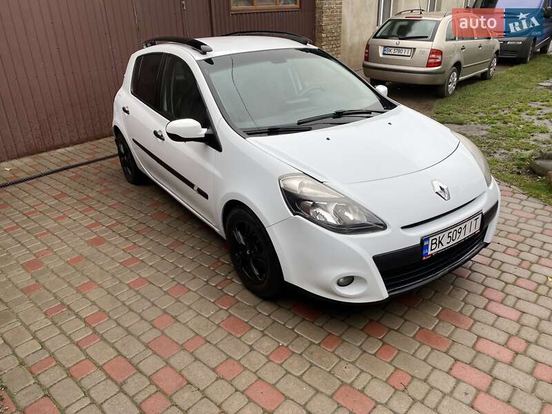 Хетчбек Renault Clio 2011 в Рівному фото 7 Хетчбек Renault Clio 2011 в Рівному
