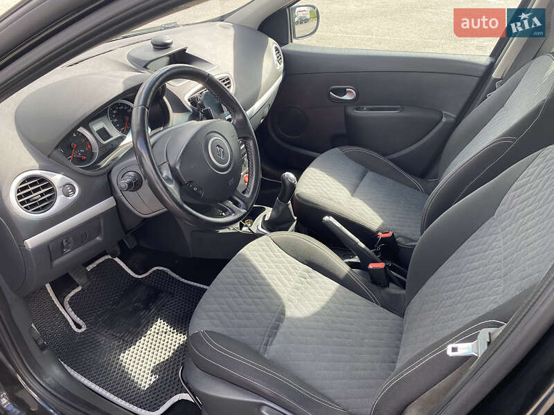 Хетчбек Renault Clio 2012 в Рівному