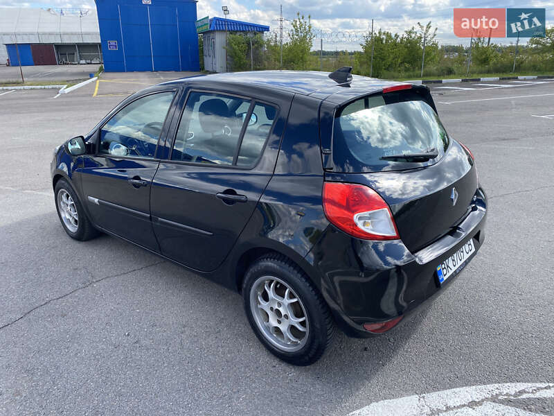 Хетчбек Renault Clio 2012 в Рівному