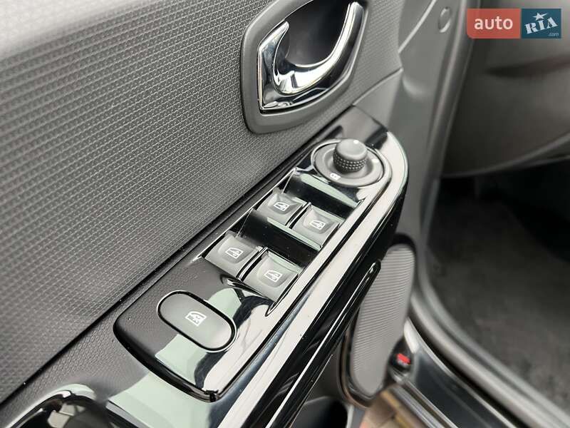 Универсал Renault Clio 2013 в Ровно