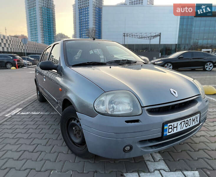 Хэтчбек Renault Clio 2001 в Одессе
