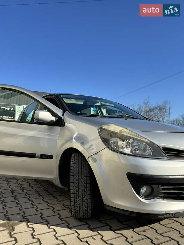 Хэтчбек Renault Clio 2005 в Черновцах фото 2 Хэтчбек Renault Clio 2005 в Черновцах