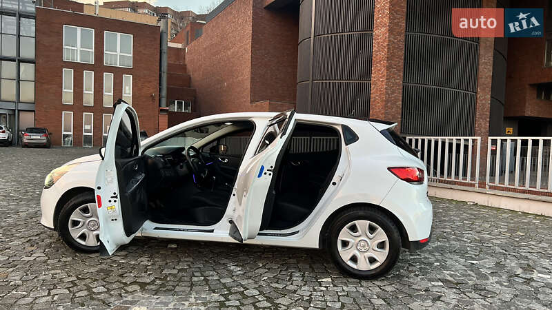 Хетчбек Renault Clio 2016 в Дніпрі