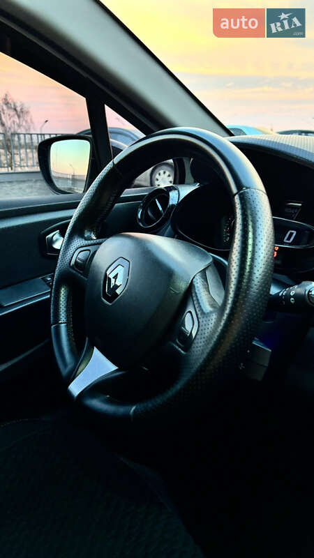 Хетчбек Renault Clio 2016 в Дніпрі