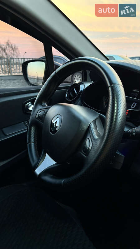 Хетчбек Renault Clio 2016 в Дніпрі