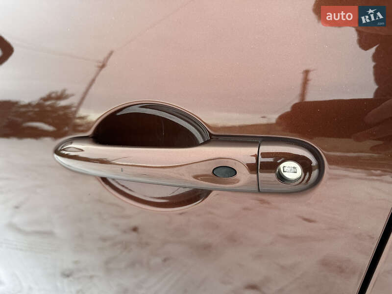 Хетчбек Renault Clio 2013 в Стрию фото 28 Хетчбек Renault Clio 2013 в Стрию