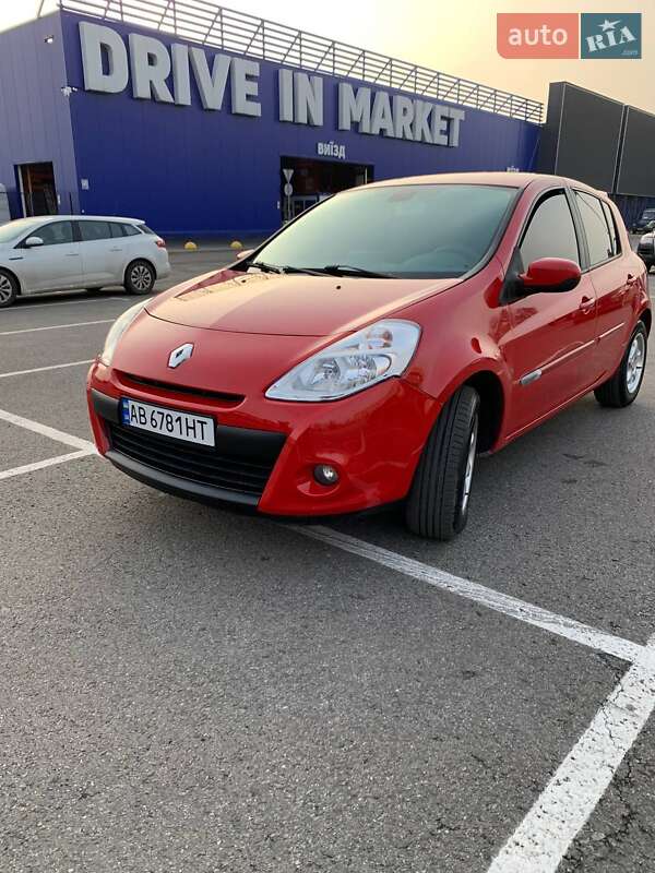 Хетчбек Renault Clio 2012 в Полтаві