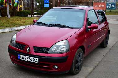 Хэтчбек Renault Clio 2002 в Киеве