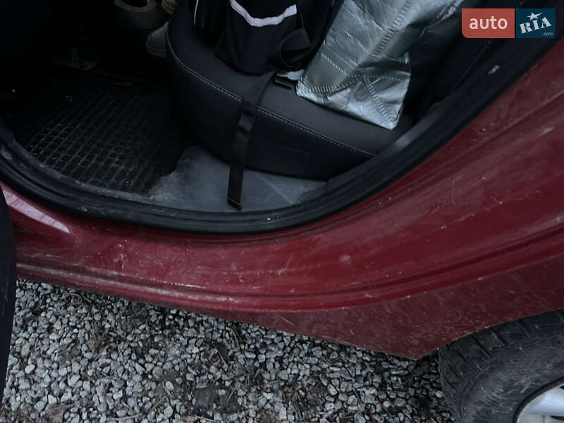 Хэтчбек Renault Clio 2010 в Полонном