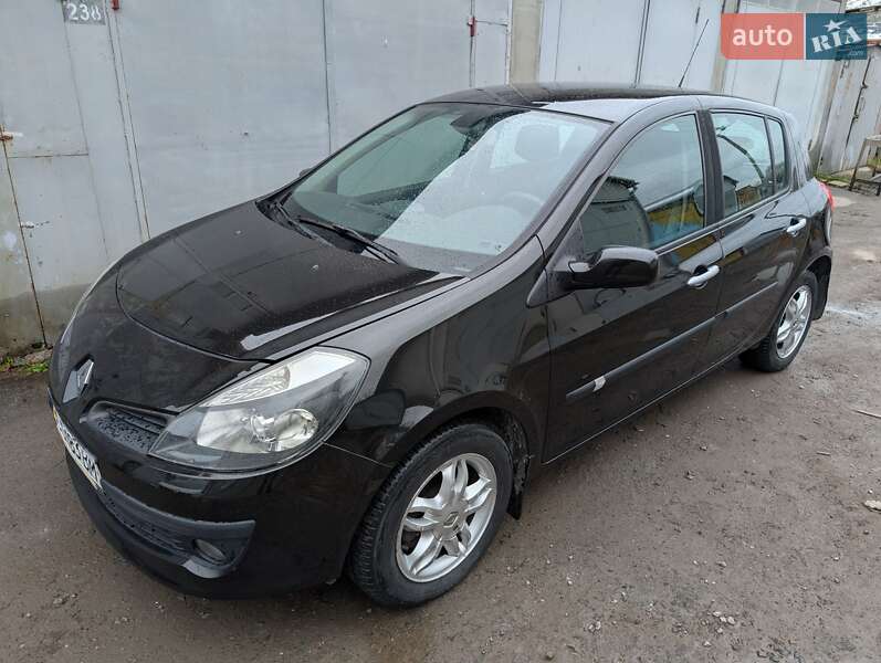 Хэтчбек Renault Clio 2008 в Львове фото Хэтчбек Renault Clio 2008 в Львове