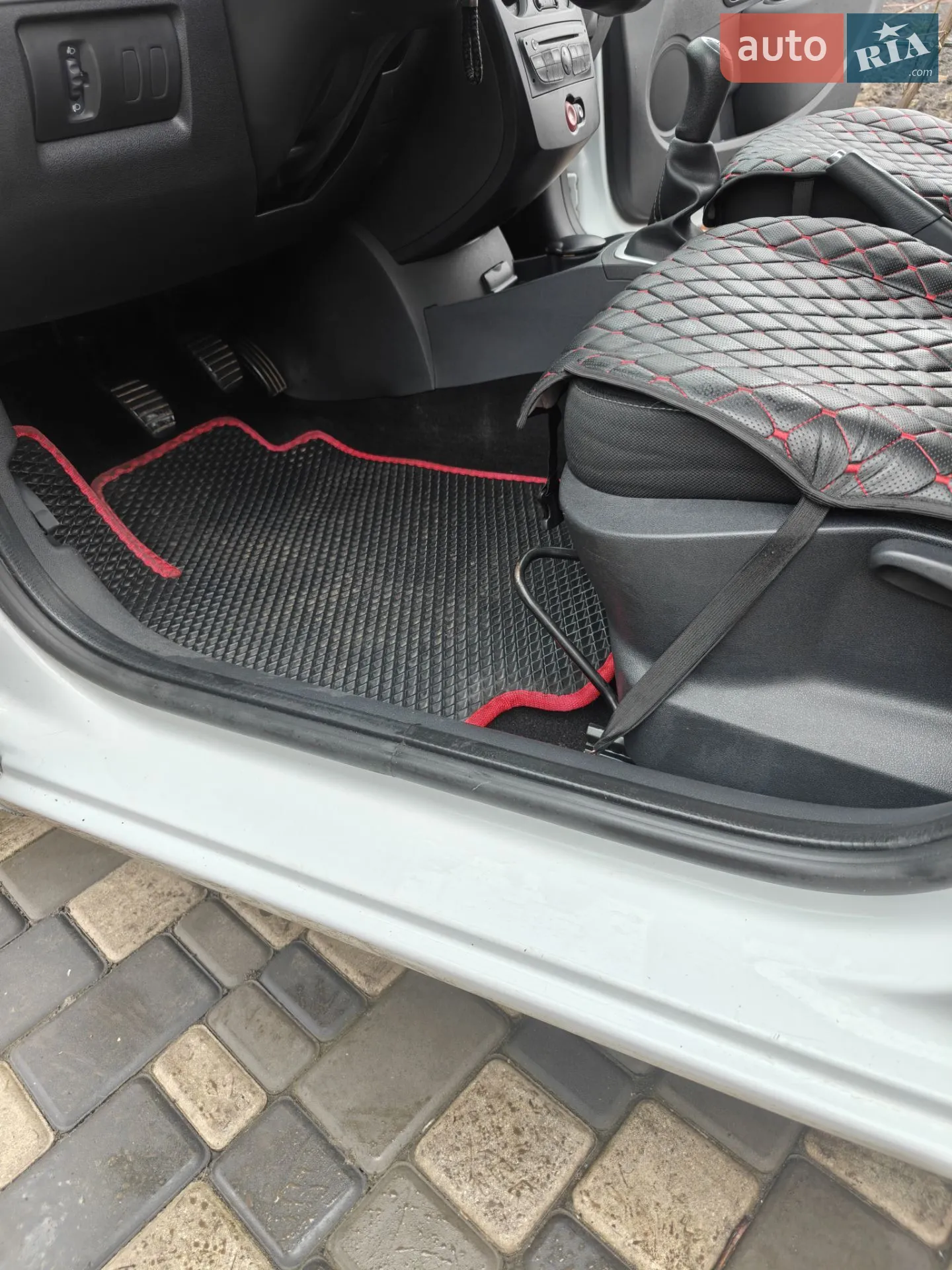 2010 Renault Clio - мініатюра 30