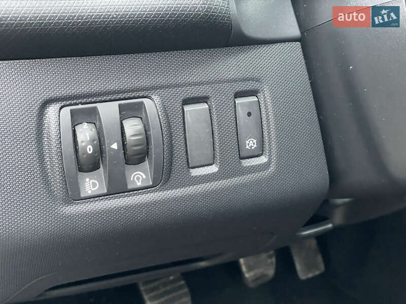 Универсал Renault Clio 2013 в Ровно фото 10 Универсал Renault Clio 2013 в Ровно