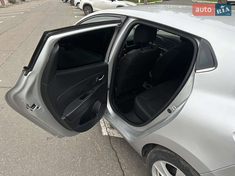 Хэтчбек Renault Clio 2015 в Одессе