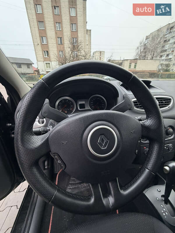 Хэтчбек Renault Clio 2007 в Луцке