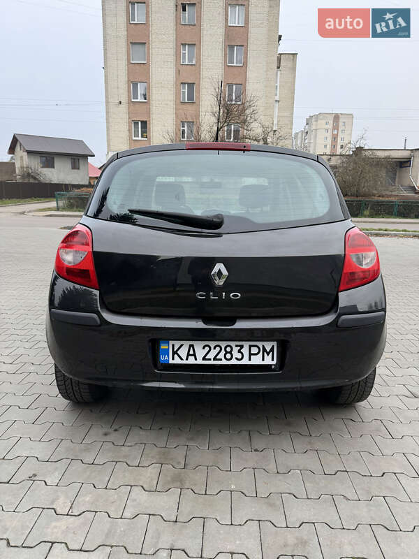 Хэтчбек Renault Clio 2007 в Луцке