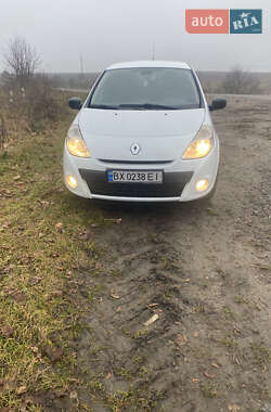 Хетчбек Renault Clio 2011 в Ізяславі