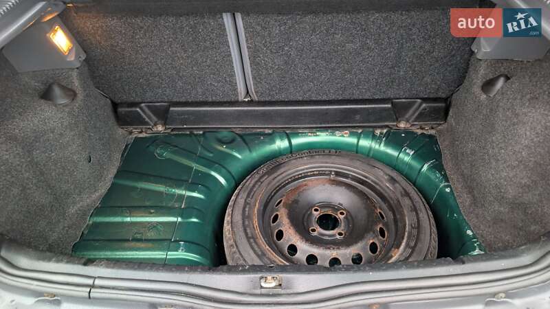 Хэтчбек Renault Clio 2000 в Ровно