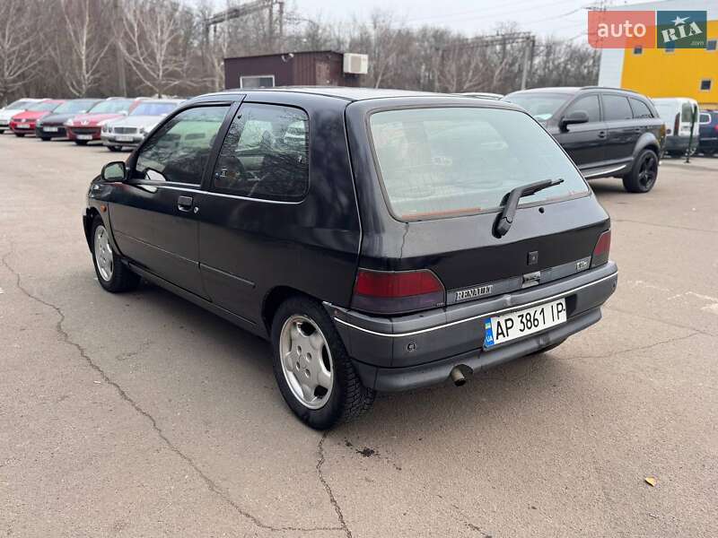 Хэтчбек Renault Clio 1993 в Запорожье