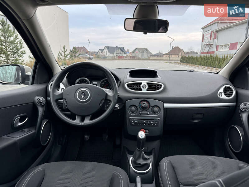 Універсал Renault Clio 2009 в Луцьку