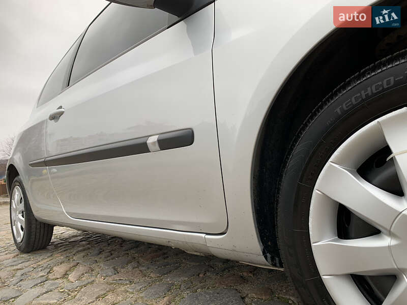 Хетчбек Renault Clio 2008 в Білій Церкві фото 16 Хетчбек Renault Clio 2008 в Білій Церкві