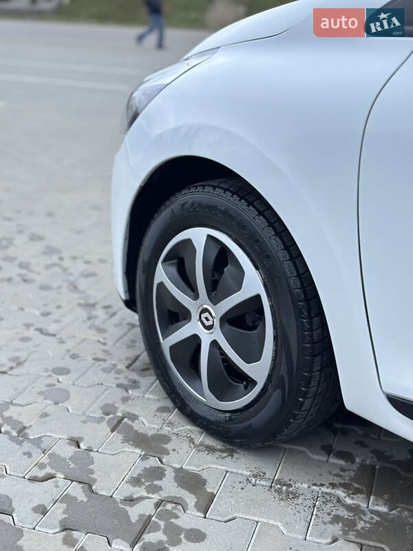 Хэтчбек Renault Clio 2016 в Черновцах