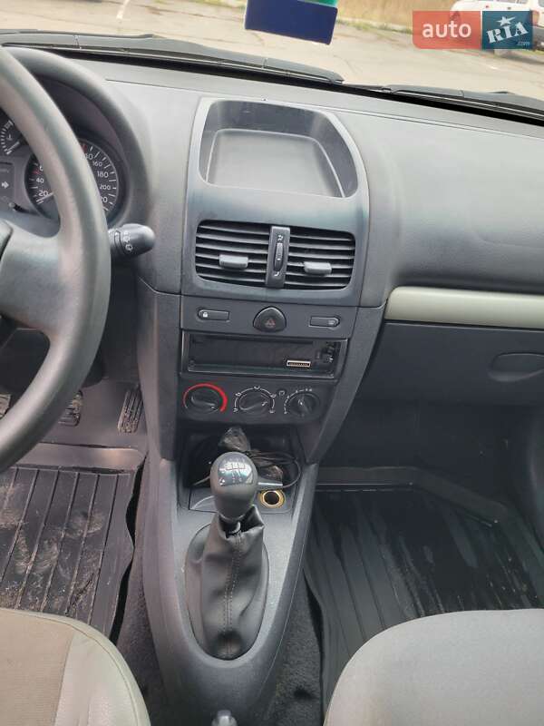 Хэтчбек Renault Clio 2001 в Сумах фото 11 Хэтчбек Renault Clio 2001 в Сумах